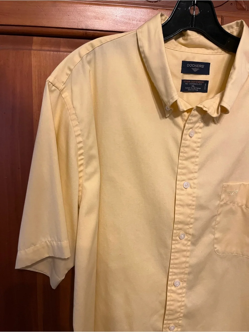 Dockers Stain Defender Short-Sleeve Button-Down Shirt Light Yellow XL